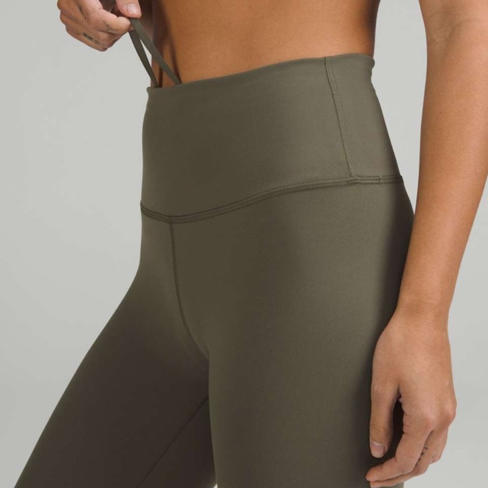 Lululemon Wunder Train High-Rise Crop 21"
Army Green - Picture 2 of 6